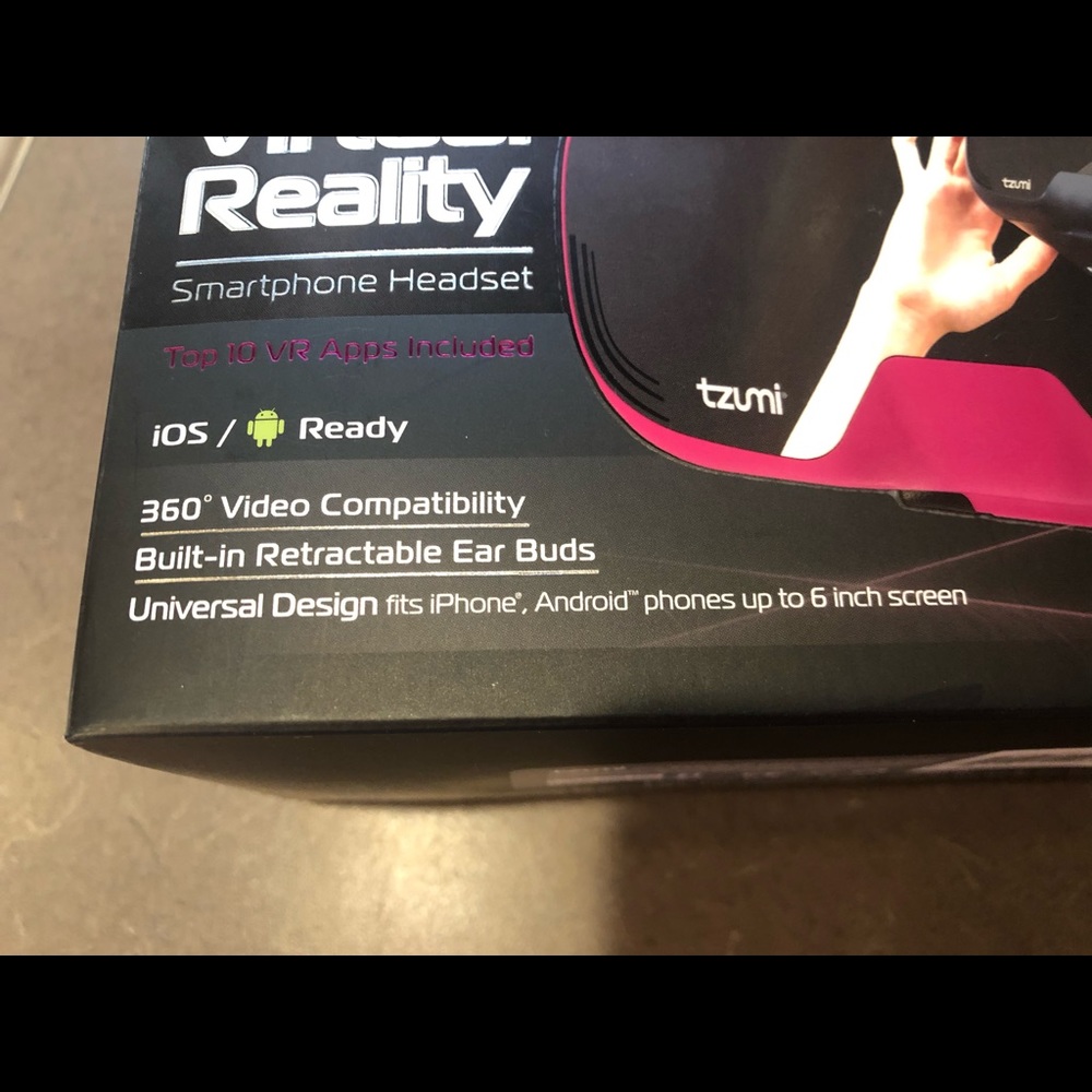 Virtual Reality Headset - Picture 3 of 4